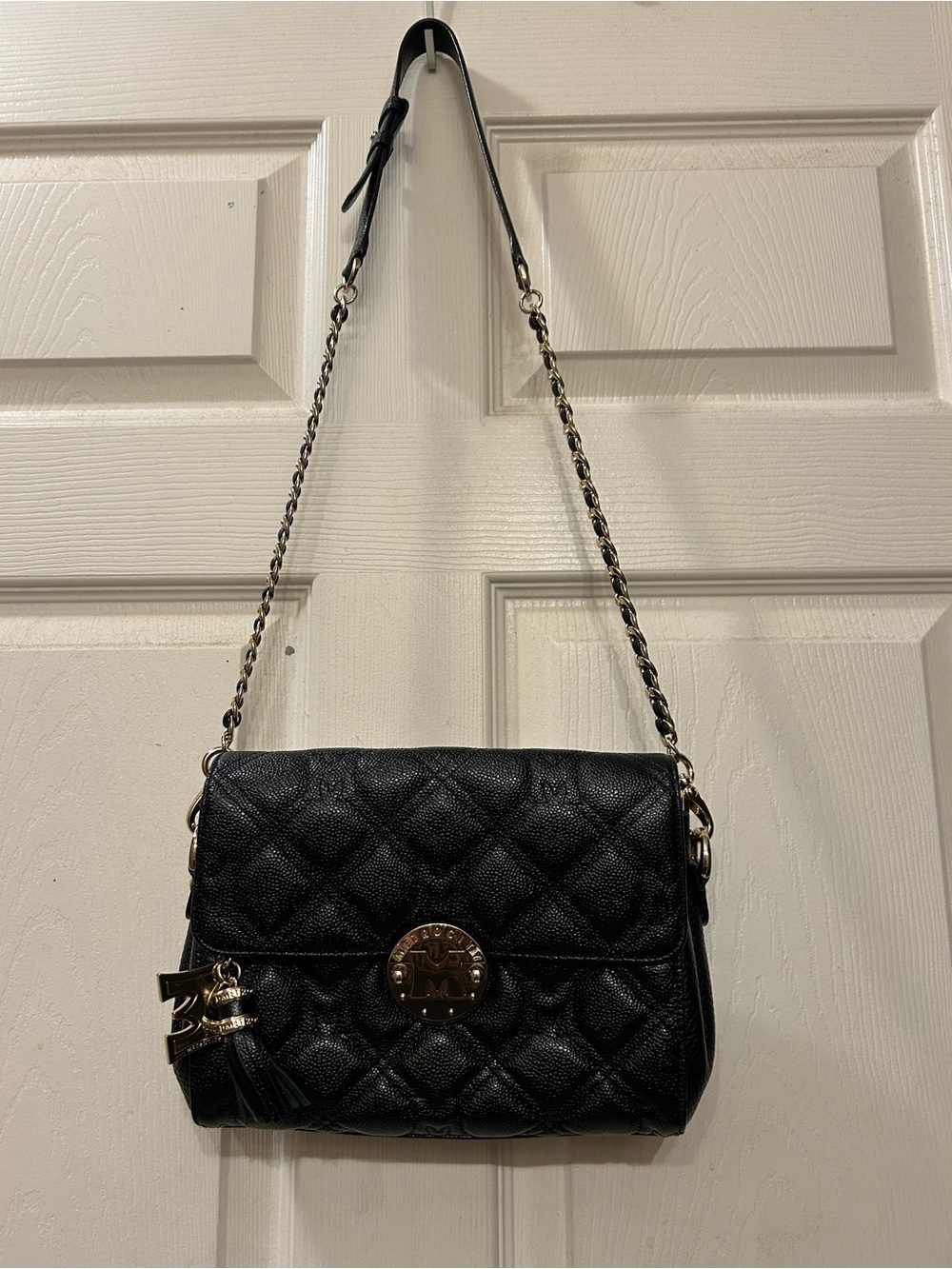 MetroCity Black Quilted Leather Chain Crossbody with Gold Accent - Picture 2 of 3
